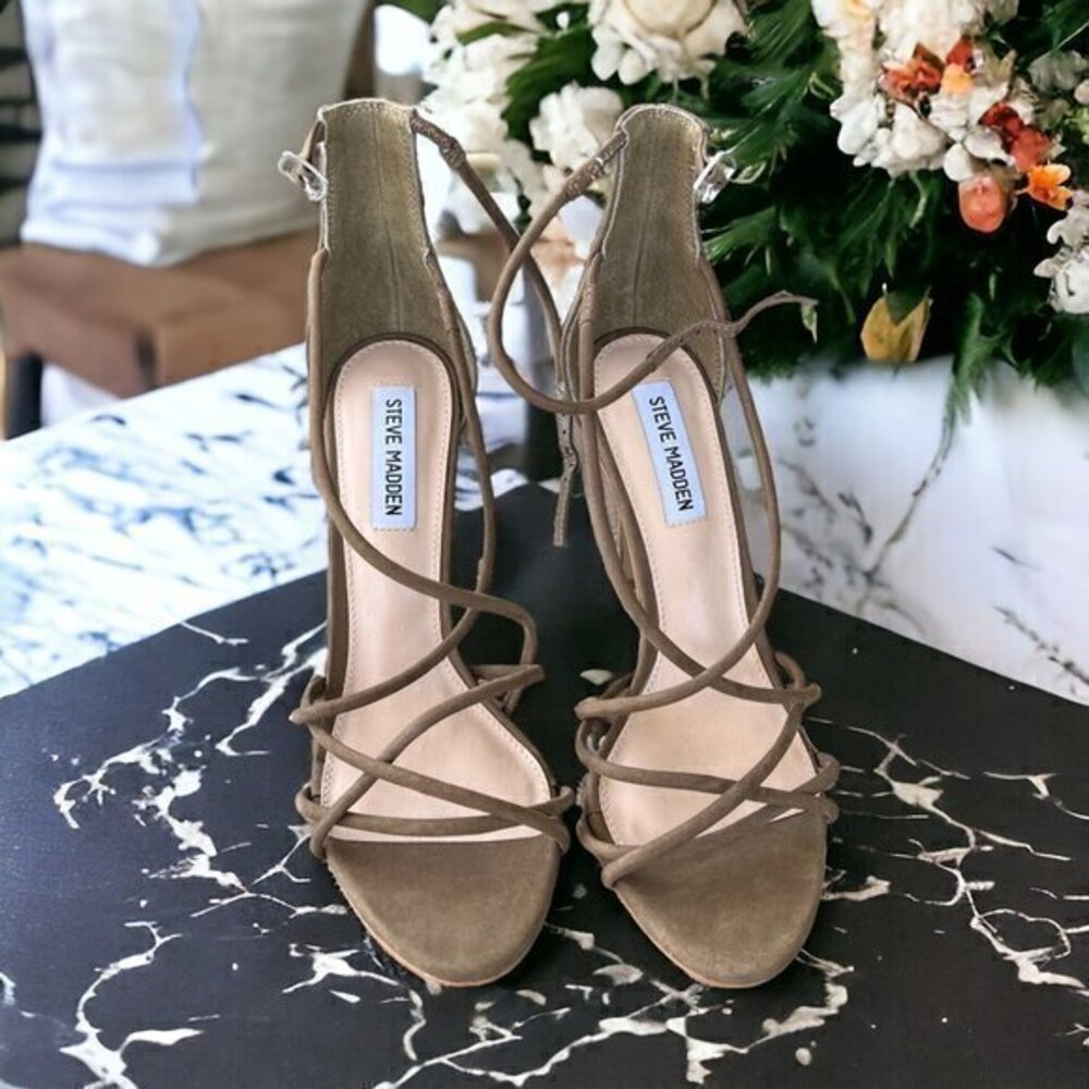 Steve Madden NEW Strapped Green Suede Leather Heels Size 9.5